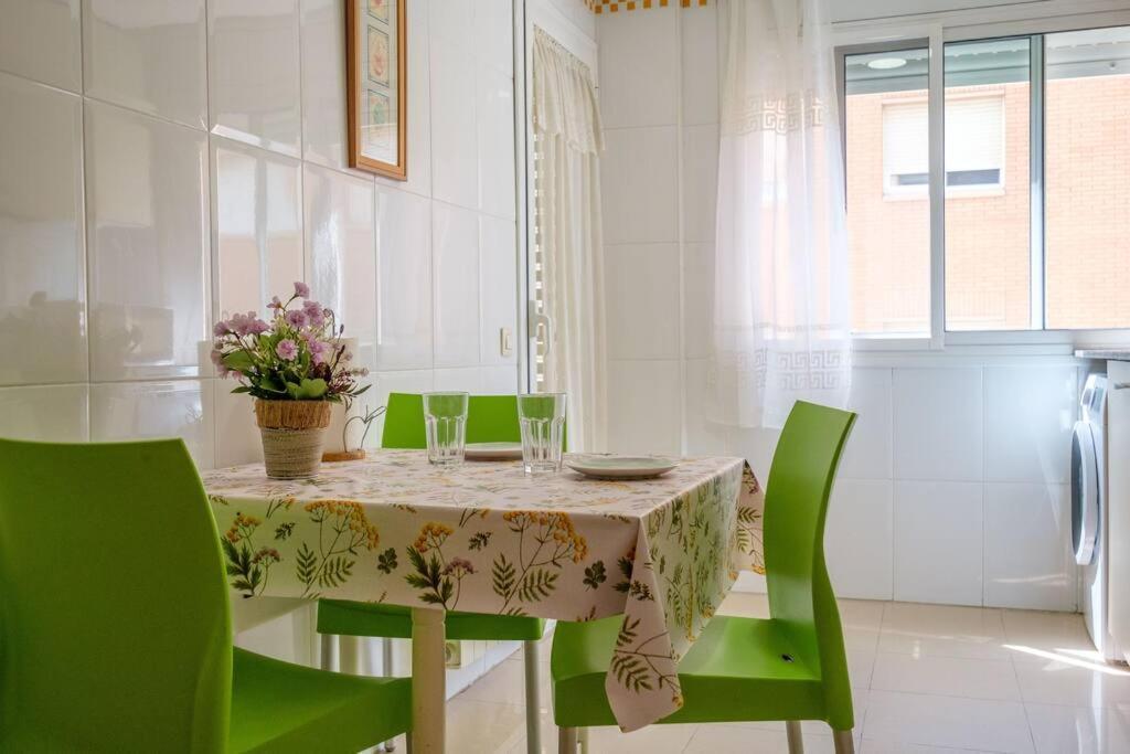 Apartamento En Complejo Residencial, Con Piscina. Salou Esterno foto